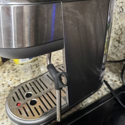 Coffee maker 