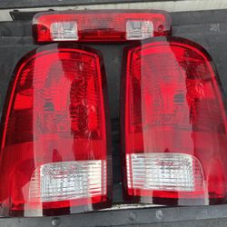 Dodge Ram 1500 Taillights