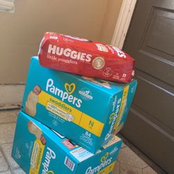 NEWBORN DIAPERS 