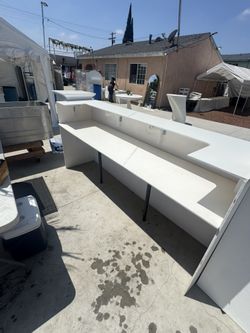 8ft Bar with 2 side stands