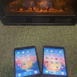 iPad Mini Gen One Lot 2 16gb