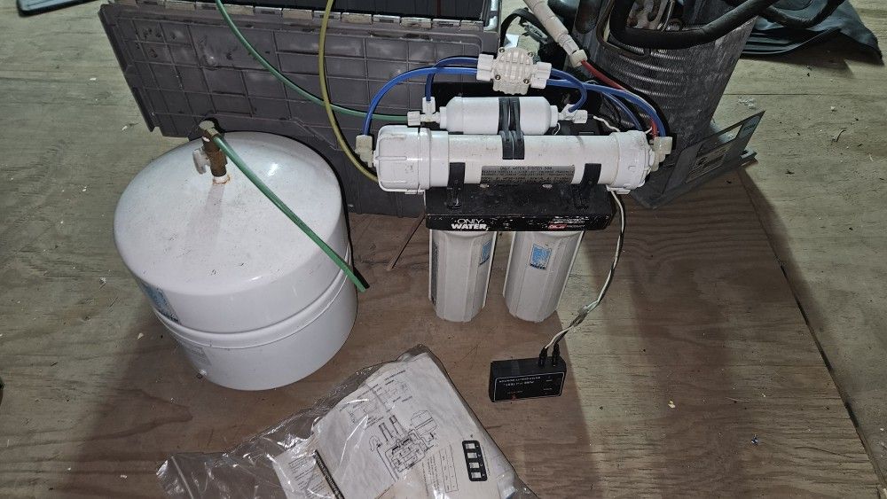 Reverse Osmosis Water System With Two Brand New Filters