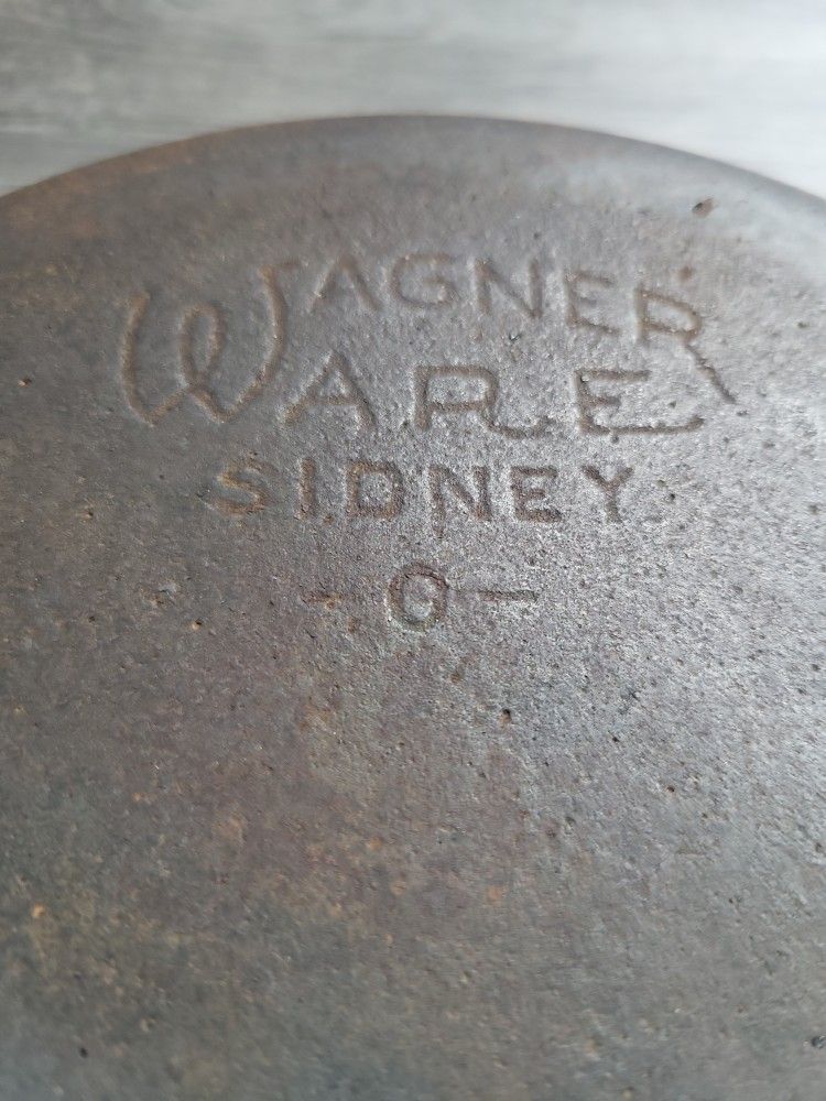 Vintage Wagner Ware No.5 1055 8in Cast Iron Skillet