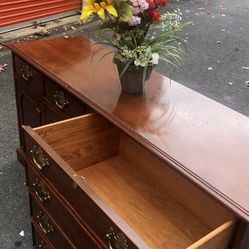 Real Wood Long Dresser With Big Drawers. Drawers Sliding Smoothly. Delivery Available 