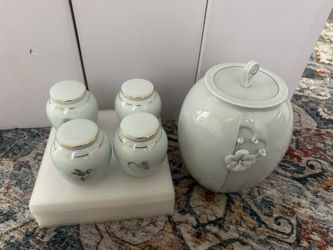 Ceramic Urns for Human Ashes