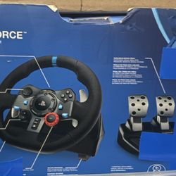 Logitech G29 Driving Force Racing Wheel