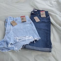 New Ladies Levi Shorts