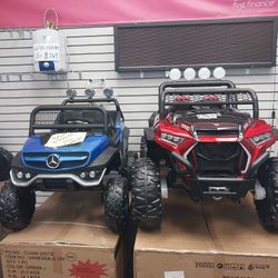 Coches eléctricos para niños con entrada auxiliar y Bluetooth. 