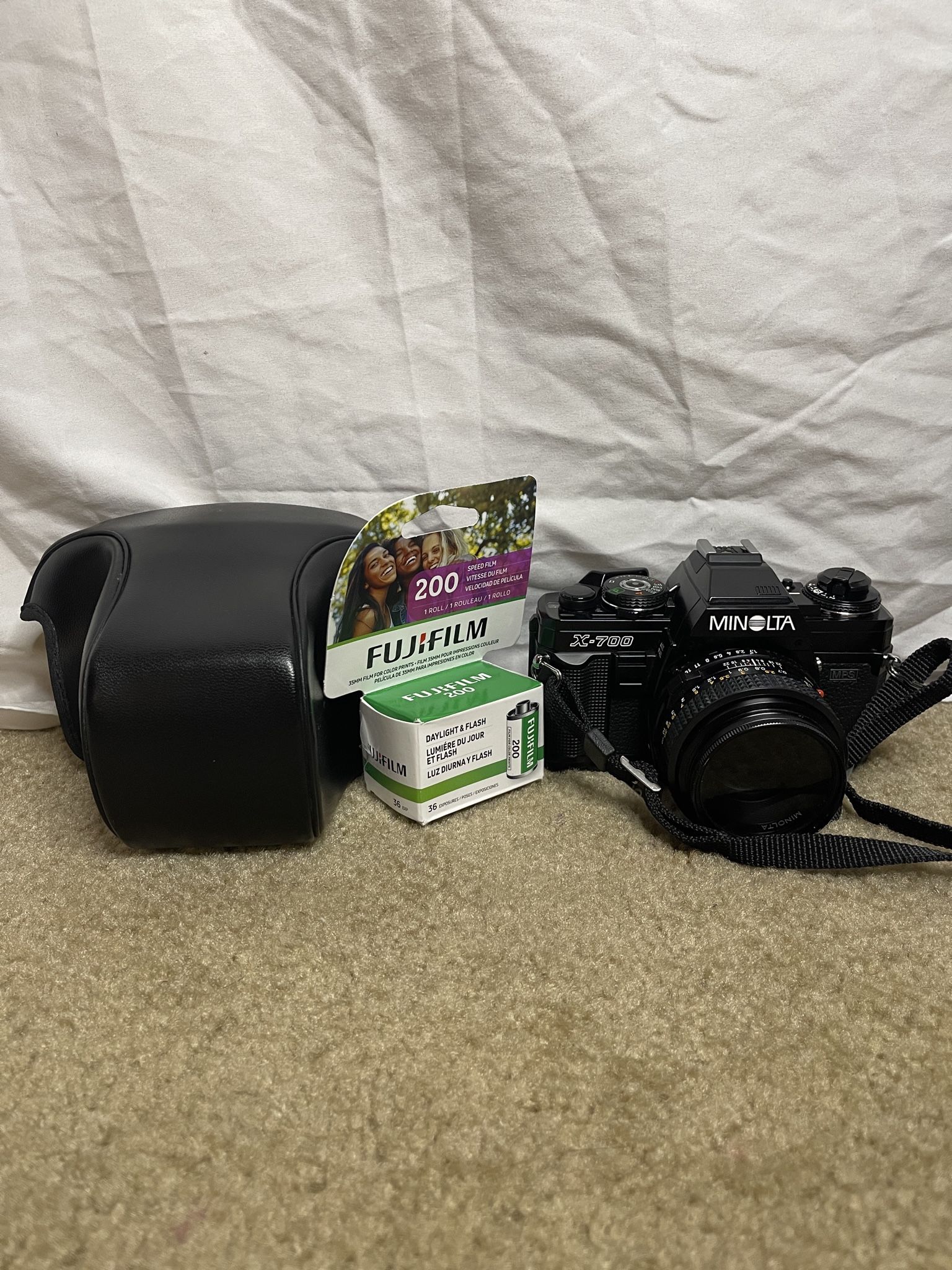 Minolta X-700
