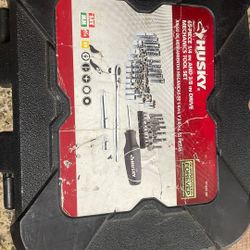 Husky Mechanics Tool Set (65-Piece)