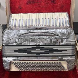 Accordion (vintage)