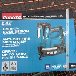 Makita 18V LXT Lithium-Ion 16-Gauge Cordless 2-1/2 in. Straight Finish Nailer (Tool Only)