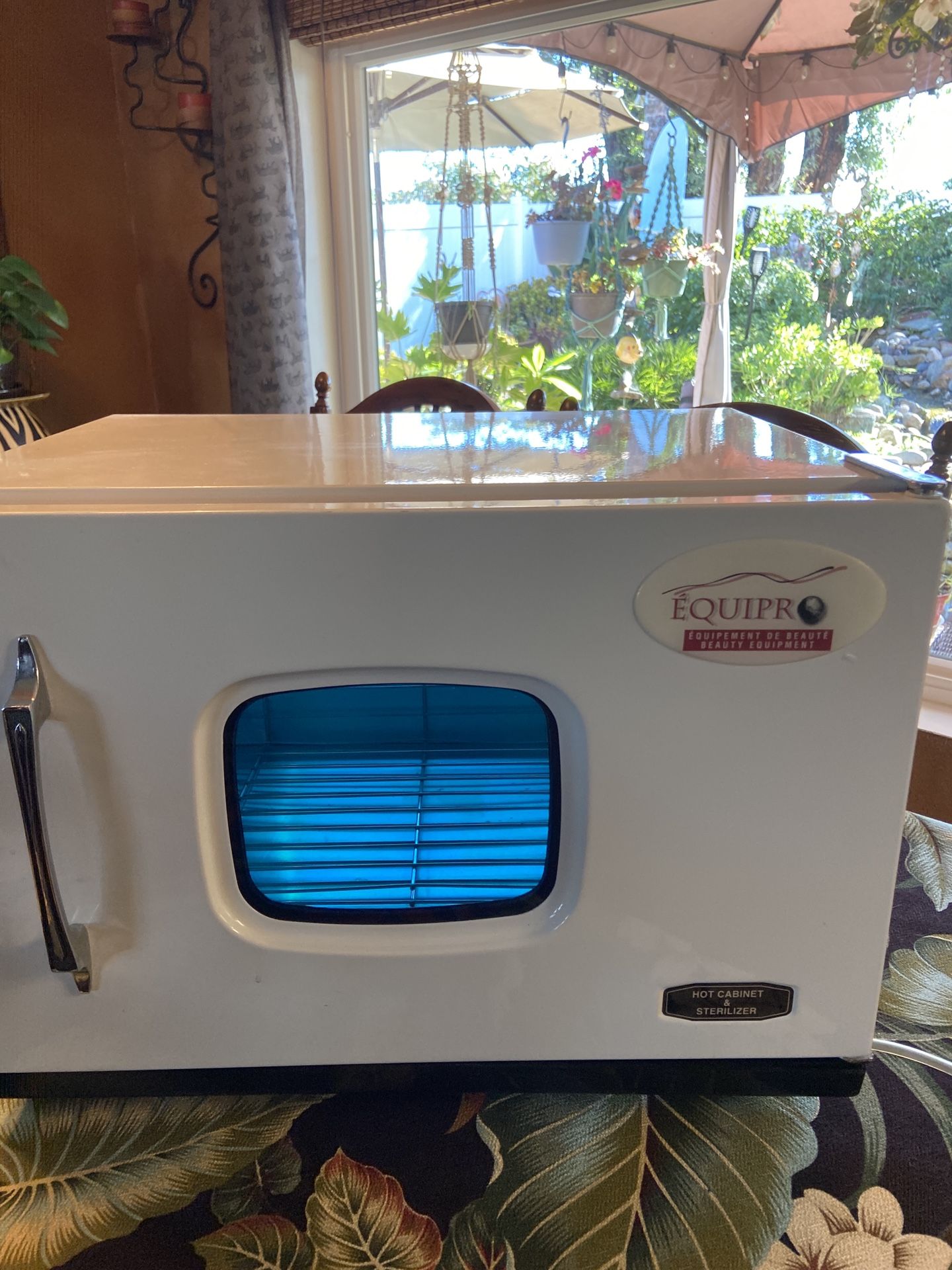 Equipro Towel Steamer