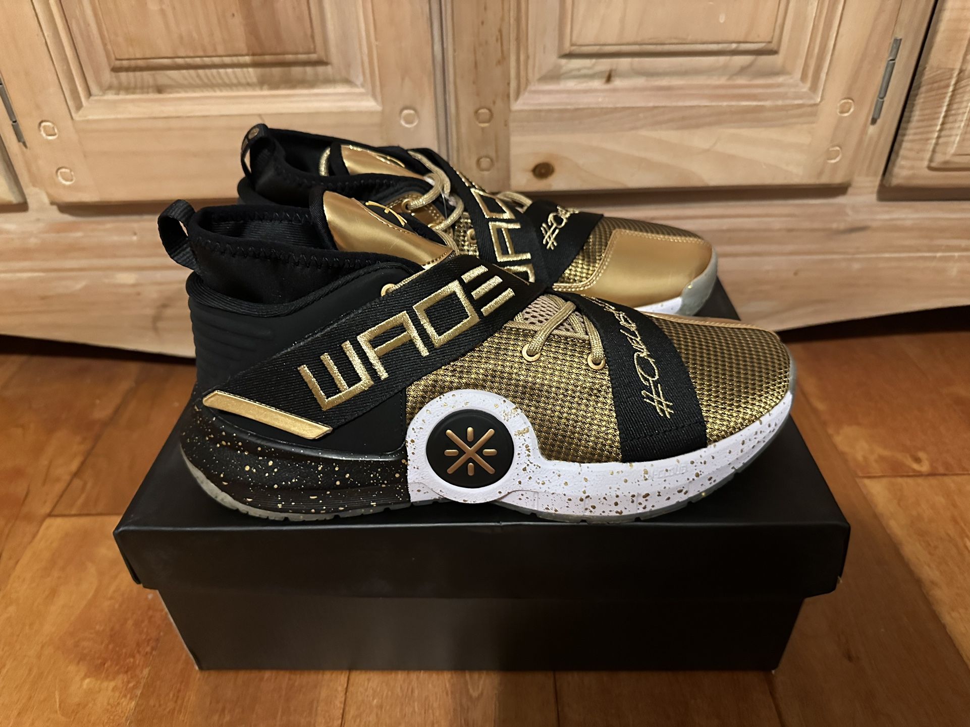 Li Ning Way Of Wade (All City 7) *One Last Dance* Size 10 BRAND