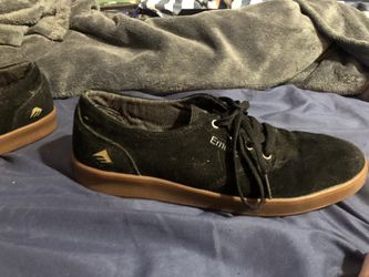 Emerica Skating shoes
