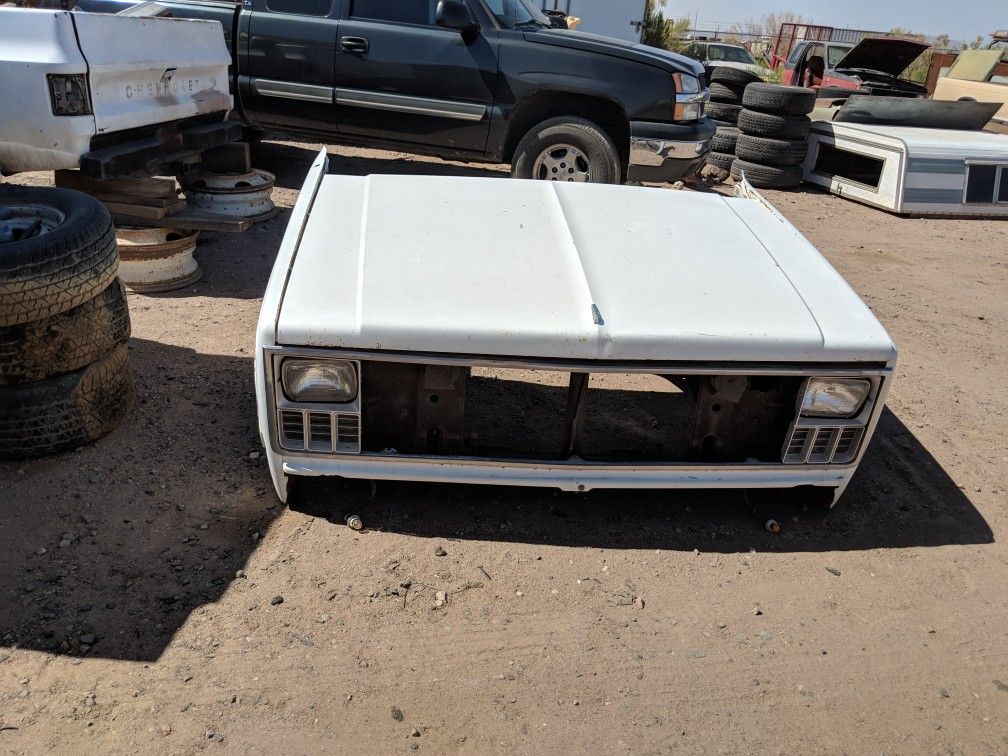 81-87 Chevy C10 Front Clip for Sale in Apache Junction, AZ - OfferUp