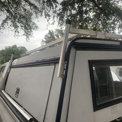 Ford Ranger 6′ White Highrise  Swiss Truck Cap