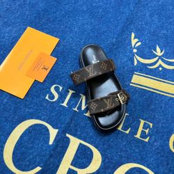 Women’s sandal’s size 40