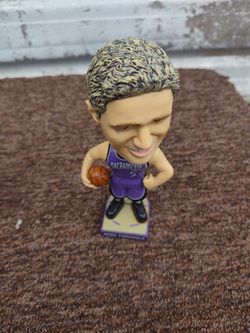 Bobble Head