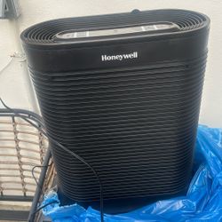 Honeywell Air Purifier 