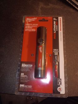 Milwaukee flashlight