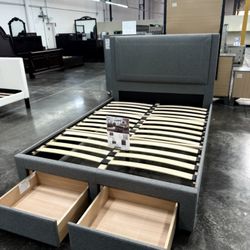 BEDFRAME WITH MATTRESSES 