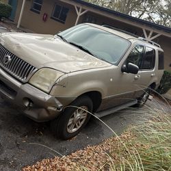 2004 Mercury Mountaineer