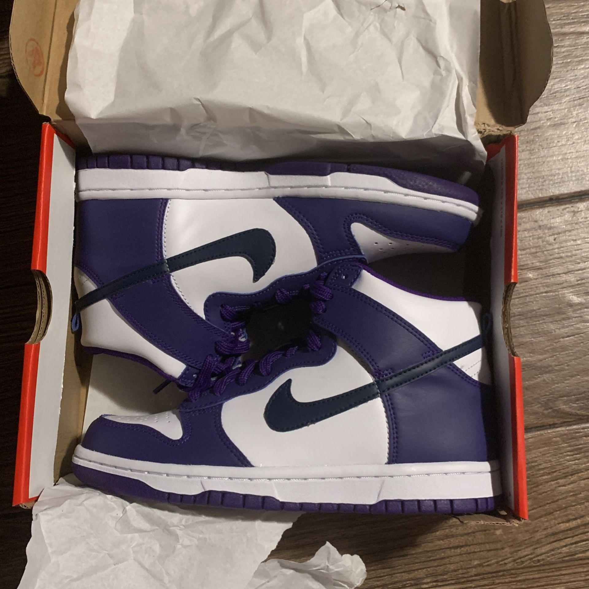 Dunks High Court Purple Size 5y Brand New $105