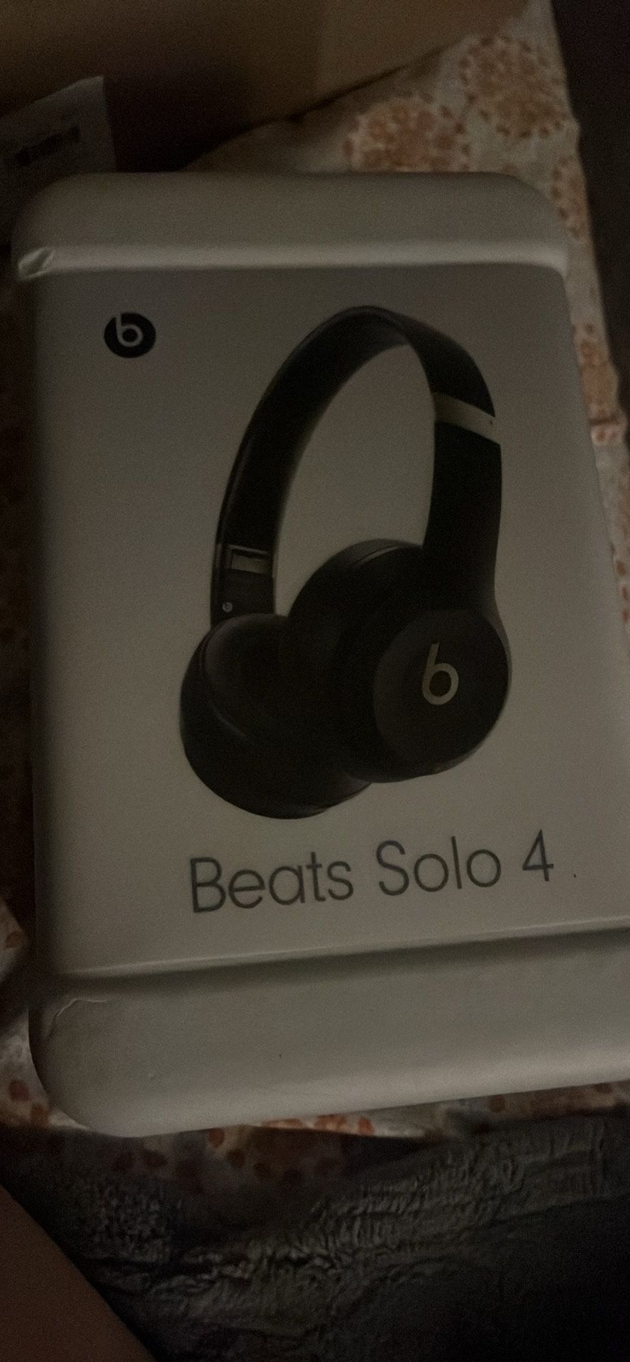Beats Solo 4