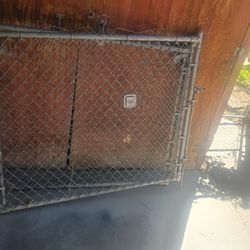 Set Of 4ft By 4ft9in Chain Link Gates
