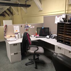 4 Office Cubicles With Panels, Drawers, Tops