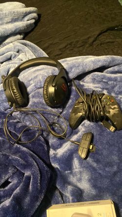 Hyper x headset combo with Xbox one controller and adapter