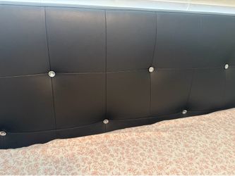 Queen size bed