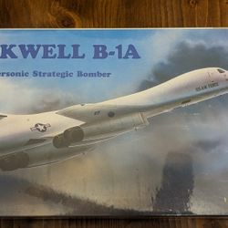 Model Kit: Minicraft B-1A Supersonic Strategic Bomber