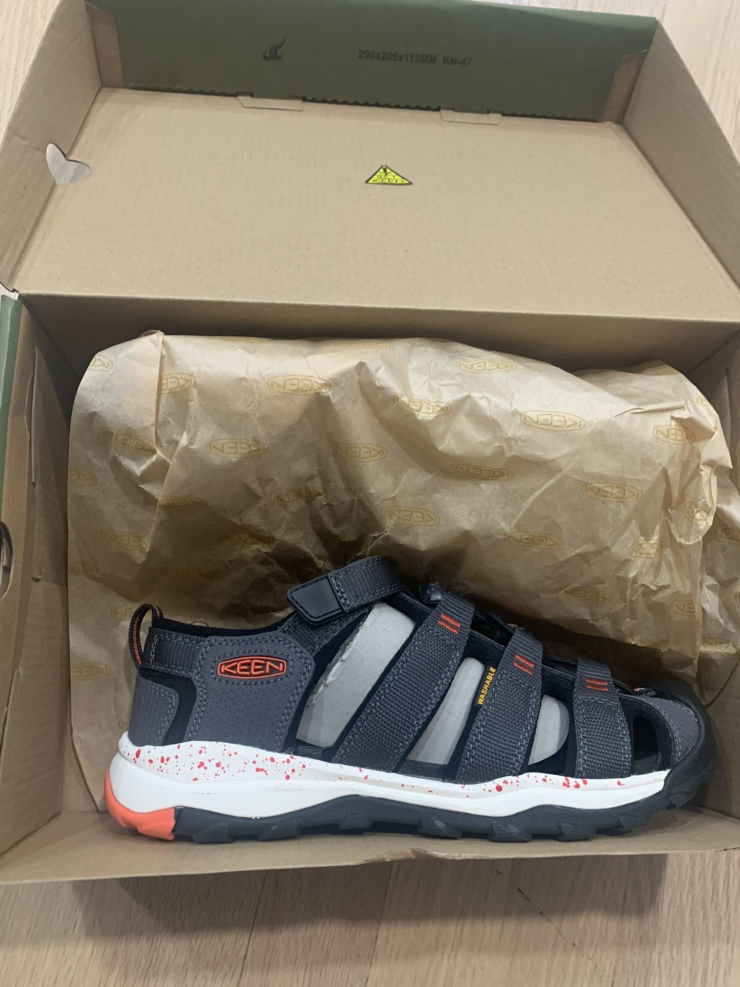 Keen Young Size 5 New 