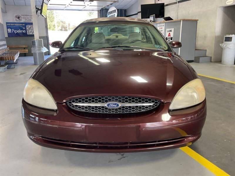 2001 Ford Taurus