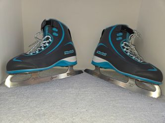 Riedell Youth Size 7 Ice Skates (Price Is Firm)