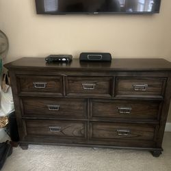 CAMPBELL DRESSER UNISEX WOOD ANTIQUE BROWN CLASSIC TRADITIONAL 