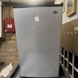 Mini Fridge Working Great Good For Outdoor On Inside 