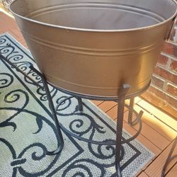 Outdoor Beverage Bucket