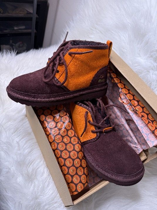 New Ugg Boots In Box $75 (Kid's) Reeses Addition