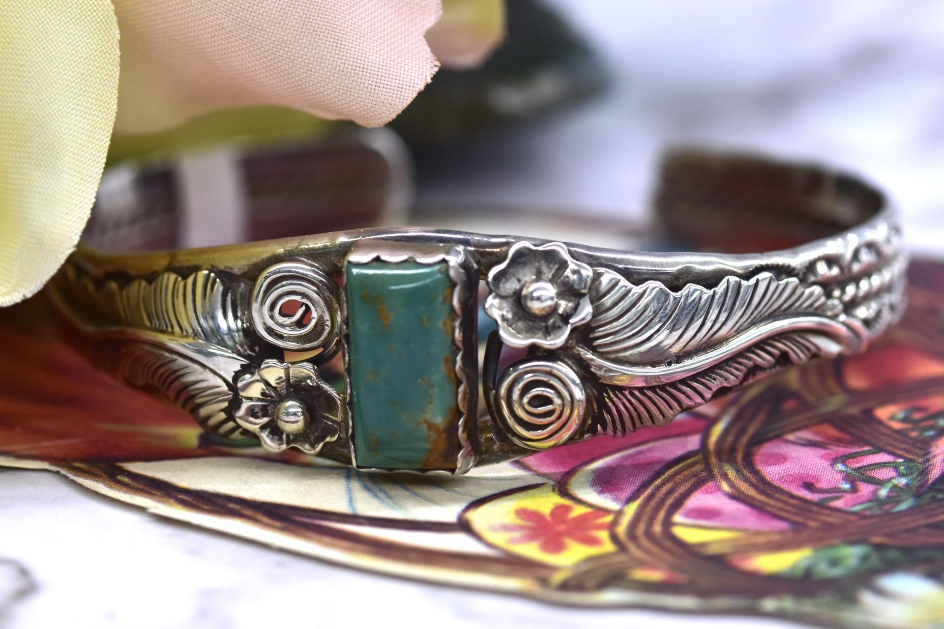 Sterling silver and turquoise Native American style cuff bracelet 