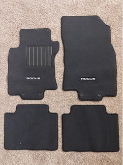 Nissan Rogue floormats