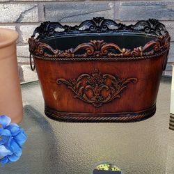 Beautiful Metal Planters Decorating Containers