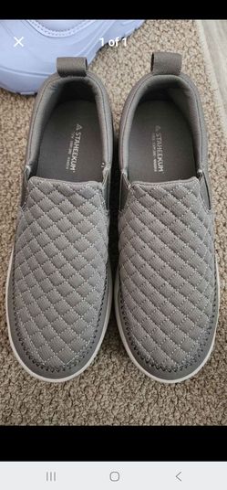 Brown women's sneakers size 10