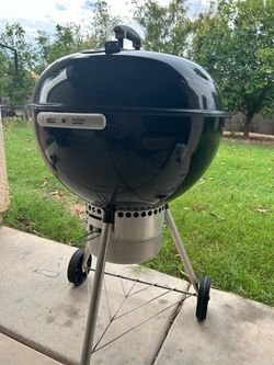 Charcoal grill. For sale