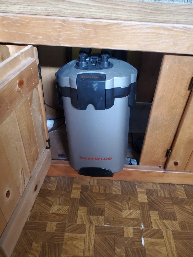 Marine land Canister filter For A 150 gall . Tank