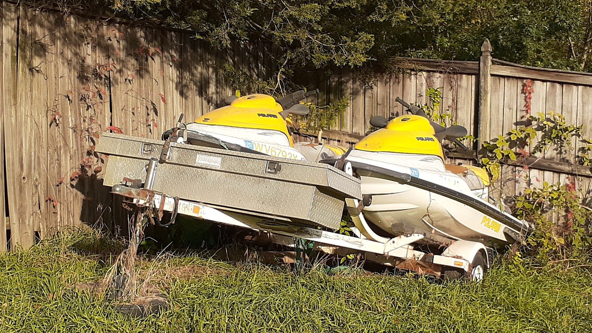 Photo 2 Polaris jet skis with trailer