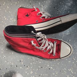Red Converse 