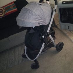 Travel Nest Stroller